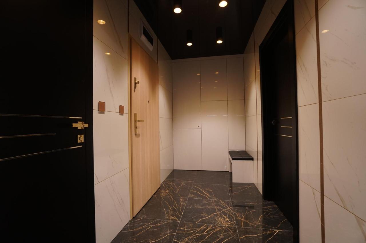 Apartament Lema Versace Krakow Bagian luar foto