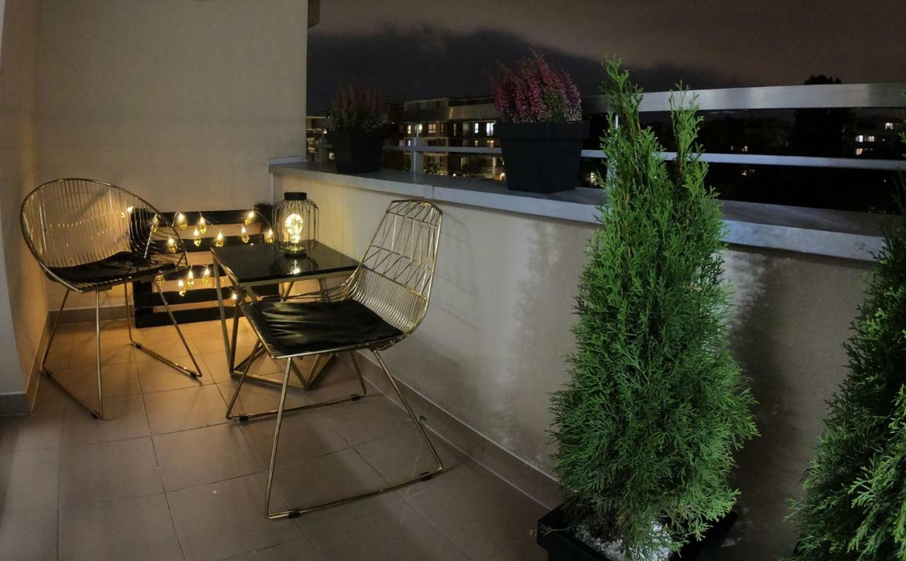 Apartament Lema Versace Krakow Bagian luar foto
